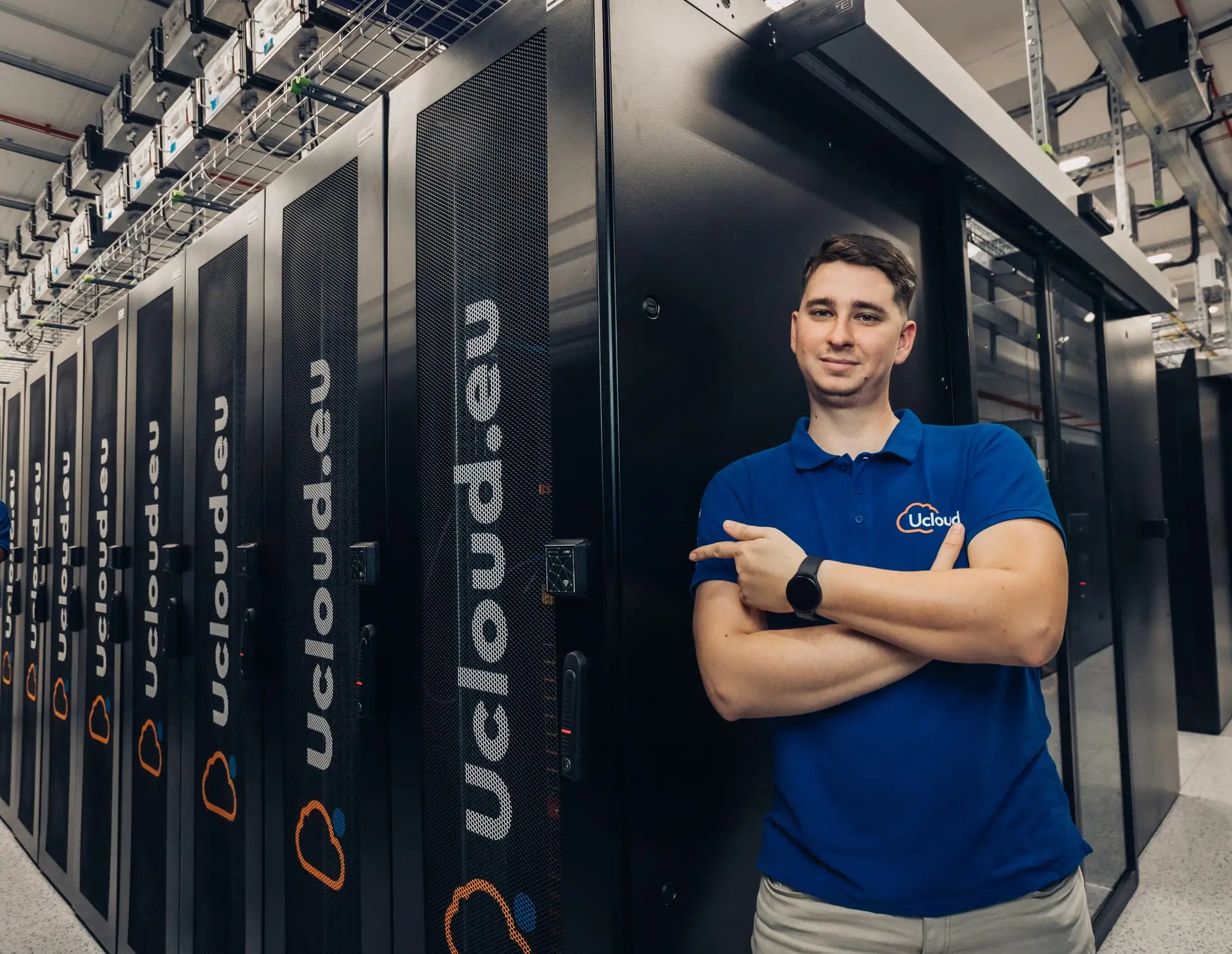 Szafy serwerowe w centrum danych Netia